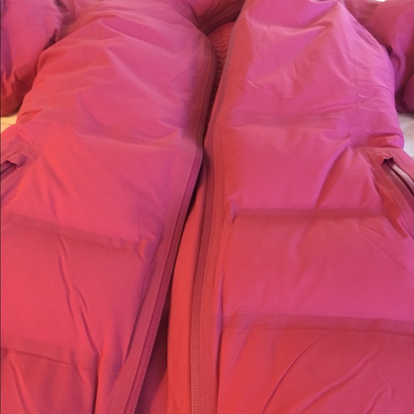 Brand new w/ tags NWT Lululemon Sleet Street Puffy - Picture 6 of 8